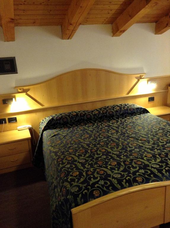 Hotel Ai Pini Vigo di Fassa Luaran gambar
