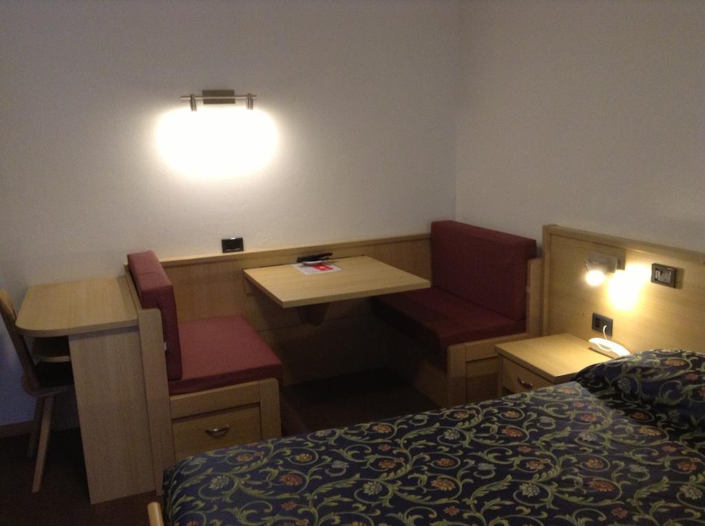 Hotel Ai Pini Vigo di Fassa Luaran gambar
