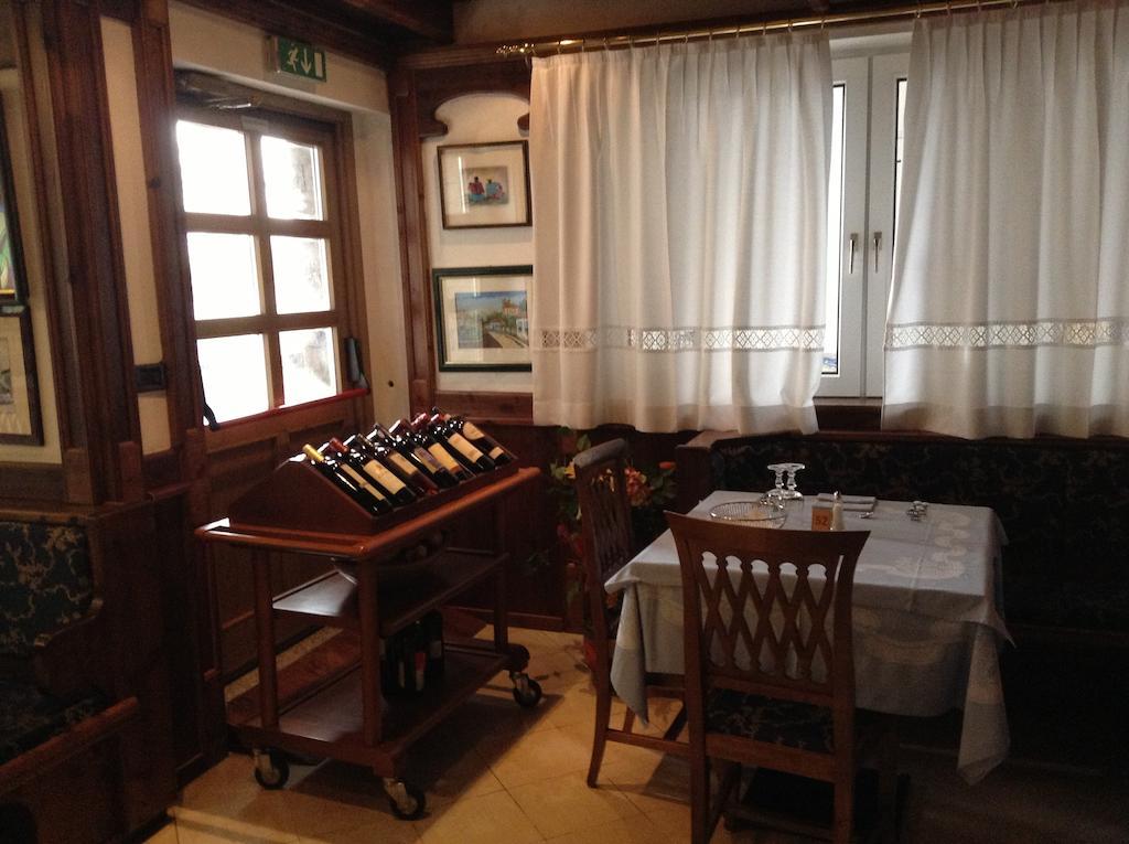 Hotel Ai Pini Vigo di Fassa Luaran gambar