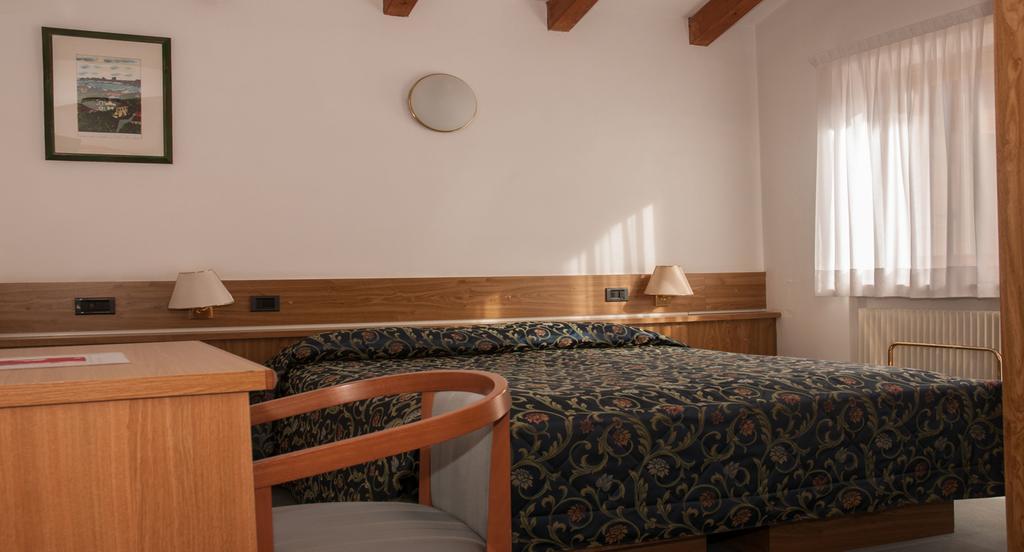 Hotel Ai Pini Vigo di Fassa Luaran gambar
