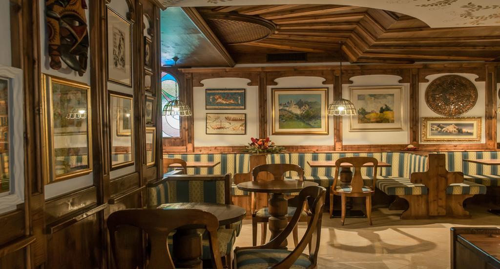 Hotel Ai Pini Vigo di Fassa Luaran gambar