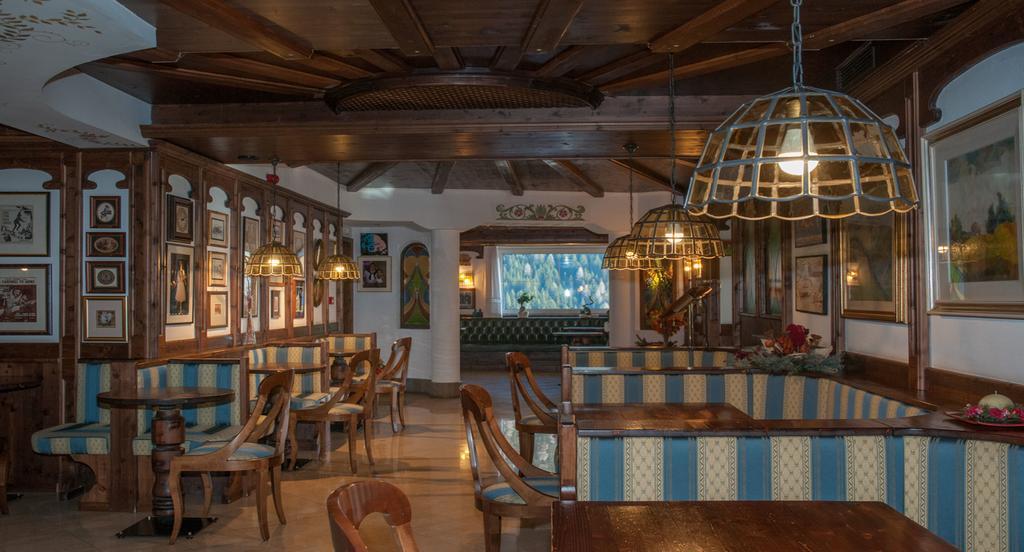 Hotel Ai Pini Vigo di Fassa Luaran gambar