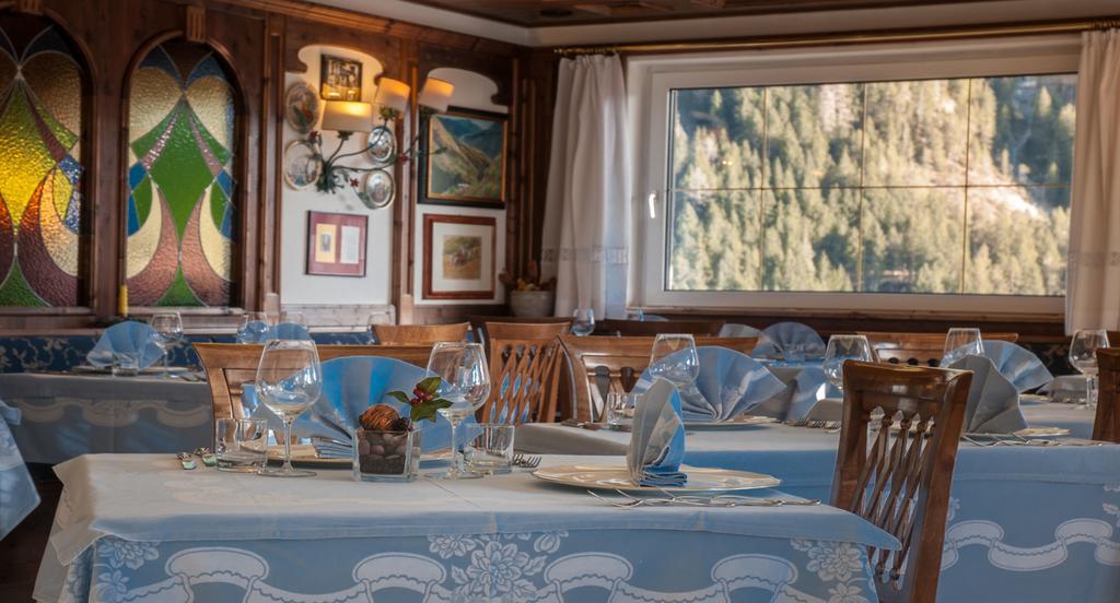 Hotel Ai Pini Vigo di Fassa Luaran gambar
