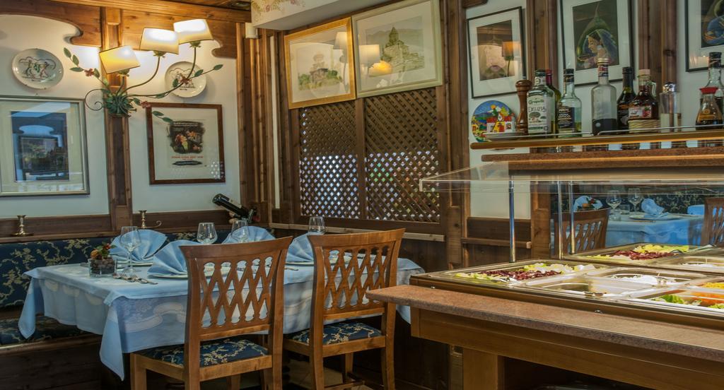 Hotel Ai Pini Vigo di Fassa Luaran gambar